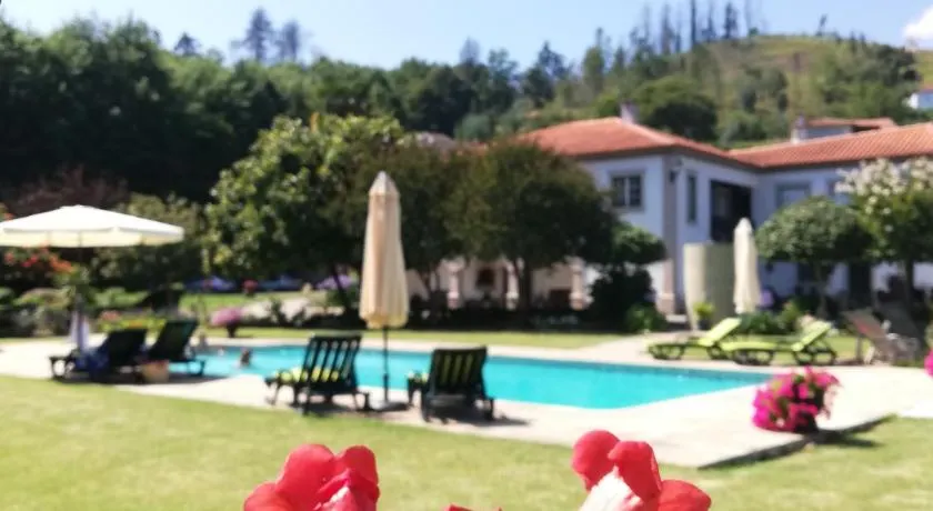 THE RIVER HOUSE - Termas Guesthouse - Image 1