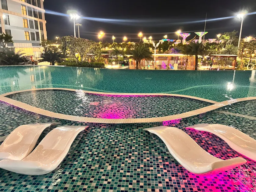 Vinhomes Grand Park Homestay - Opus One House - Image 1