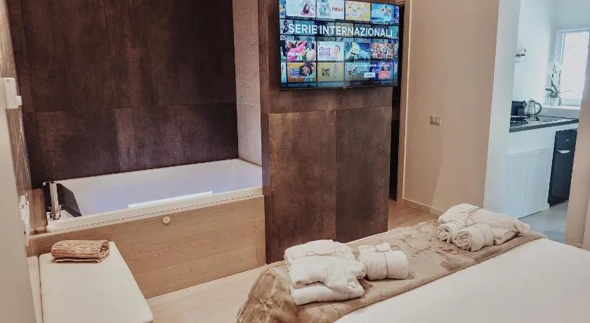 18zero2 luxury rooms - Image 1