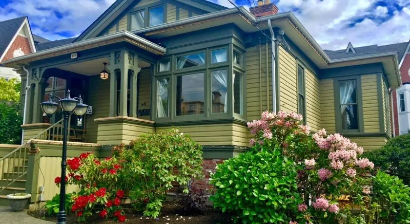 Robert Porter House Inn - Image 1