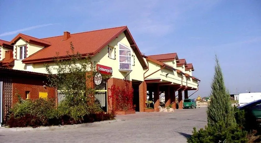 VENA Noclegi Restauracja Sala Bankietowa - Image 1