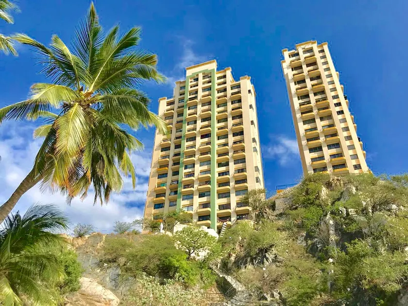 Hermoso apartamento frente la bahía del Rodadero - Image 1