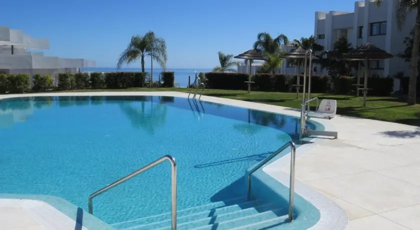 Apartamento Lujo Vistas al Mar - Image 1