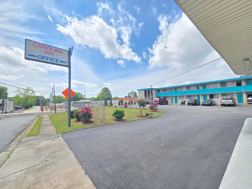 Carolina Inn Anderson Clemson Area - Image 1