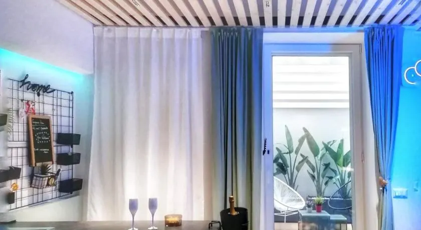Hello Gorgeous Suite Bari - Image 1