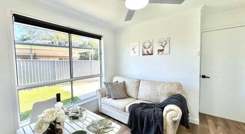 Studio in Belmont | Easy to City & Airport - Image 1