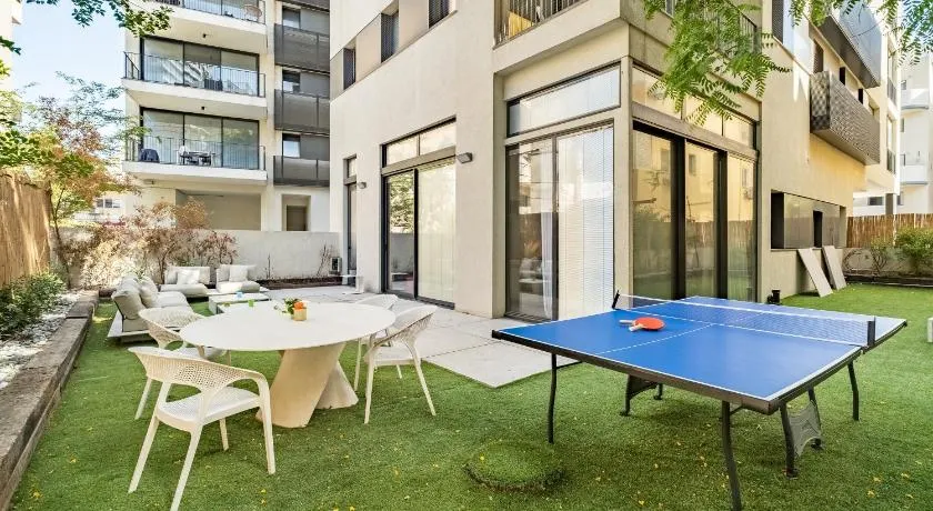 Luxury 3BR Sea View and Pool - Image 1