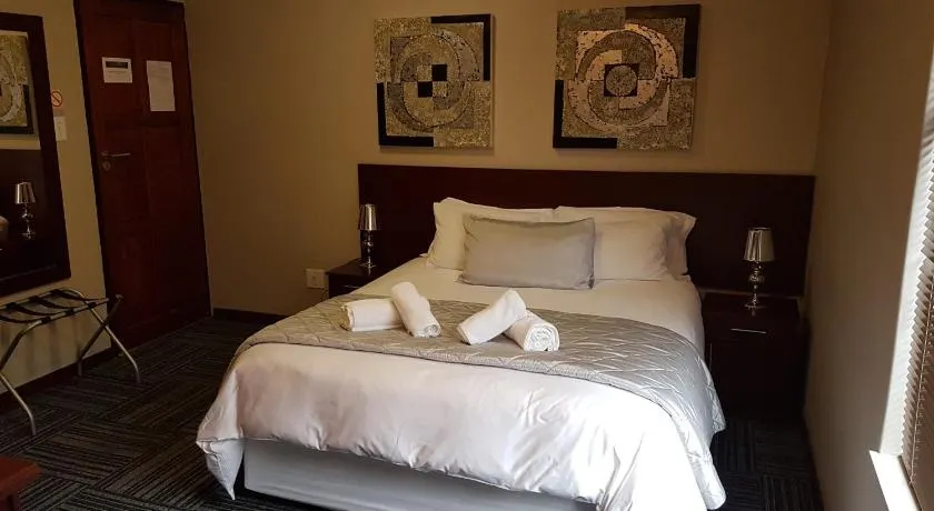 A Contempo Guesthouse - Image 1