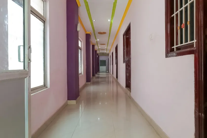 OYO Sri Devi Residency - Image 1