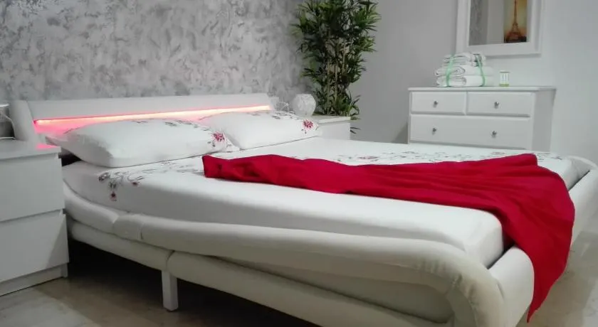 Mecenate Cozy Flat - Image 1