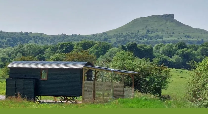 Roseberry Retreat, Shepherd's Huts with Hot Tub - Image 1