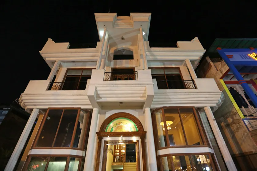 Hotel YKS - Image 1