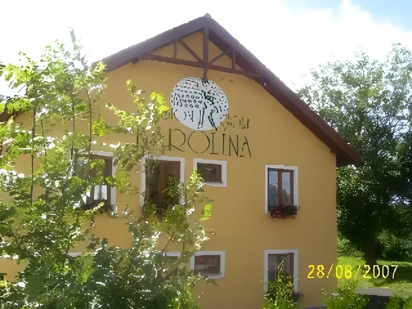 Hotel Karolina - Image 1