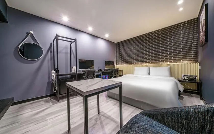 Suwon Hotel Yeogiotae Suwon Jeongja Branch - Image 1