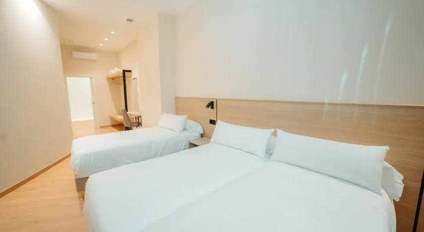 Mouritz Rooms - Image 1