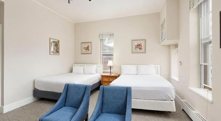 Independence Square 206 | Hotel Room with Central Location, Town Views, & Rooftop Hot Tub - Image 1