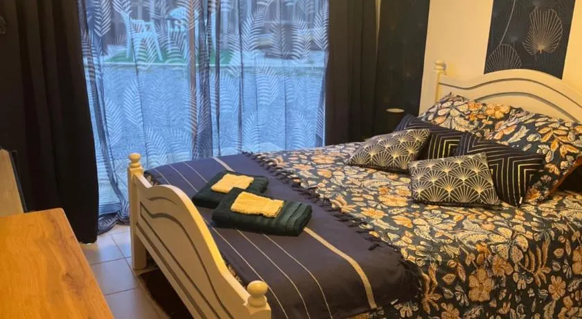 Chambre d hôte à la plage de 15 m2 LE MANAPANY - Image 1