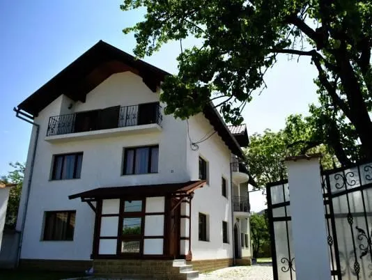 Pensiunea Victoria - Image 1