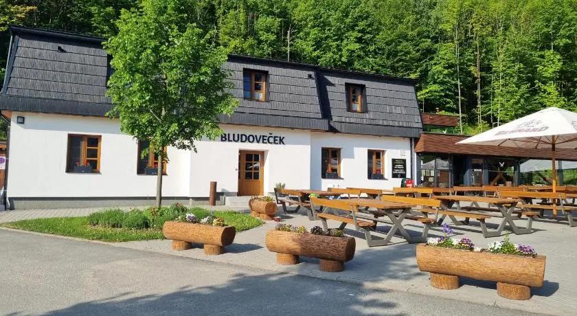 Restaurace a Penzion Bludoveček - Image 1