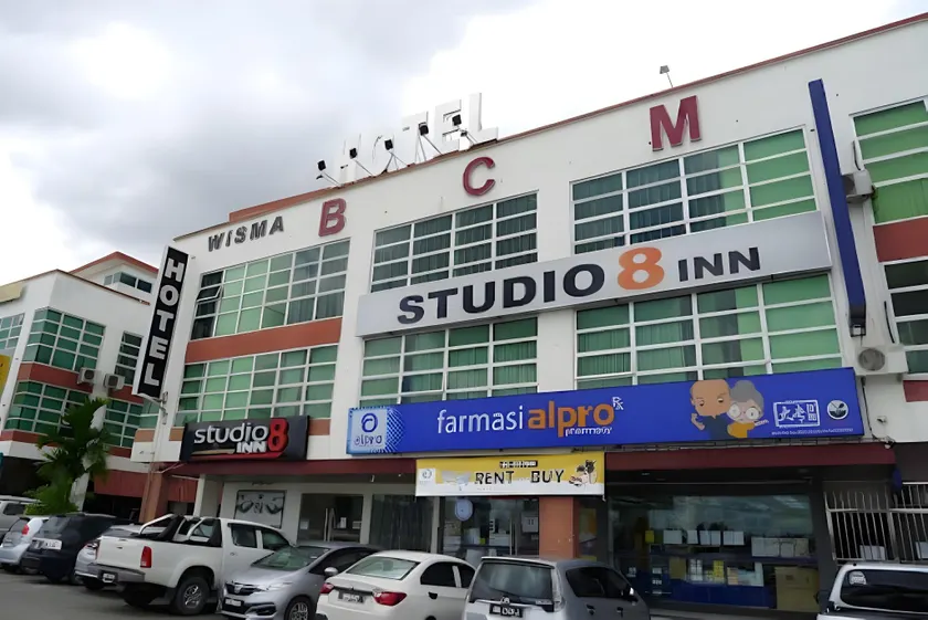 Studio8 Inn - Image 1