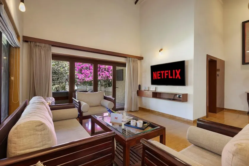 ELIVAAS Lush Villa 6BHK Pet-Friendly Villa with Pool, Jacuzzi, Gazebo & Garden - Image 1