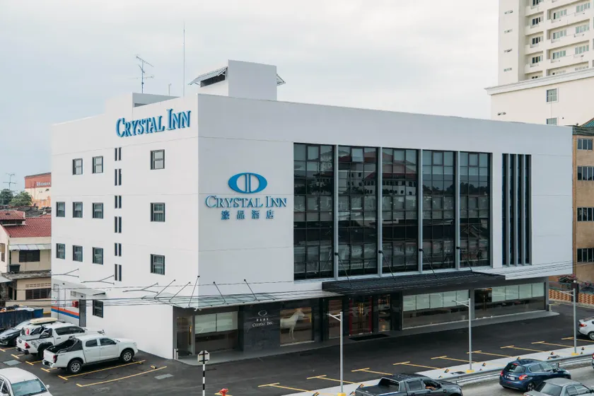 Crystal Inn - Image 1