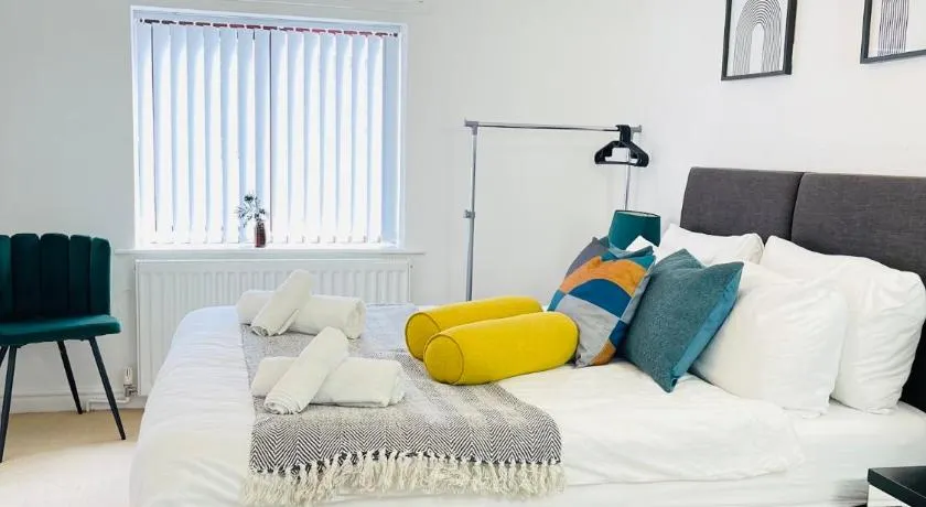 Mount Yard - Stylish Cottage - Close to Alton Towers - Peak District - Stoke-on-Trent Sleeps 5 - Image 1