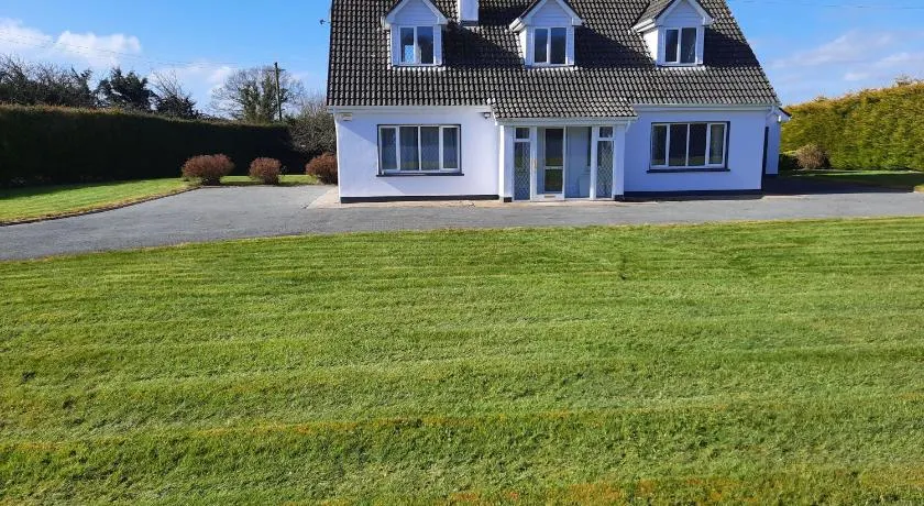 4 Bedroom, 15 min to Limerick city Quiet Retreat. - Image 1