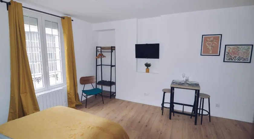 Studios Lsquare Residence AFPA - Image 1