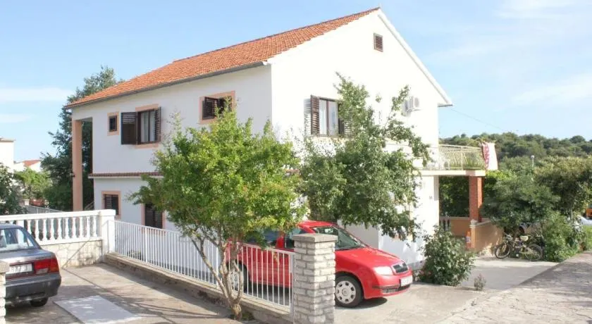 Ferienwohnung mit Terrasse und Grill | Gartenblick - Image 1