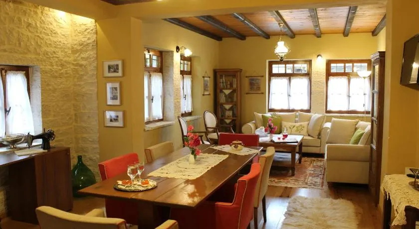 Traditional Guesthouse Marousio - Image 1
