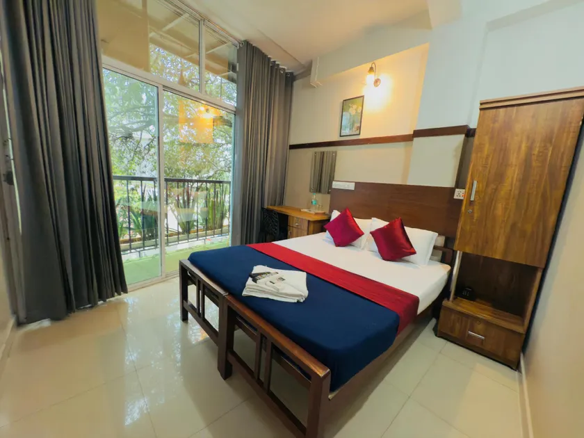 Rio Rooms Calicut Near Mims Hospital - Image 1
