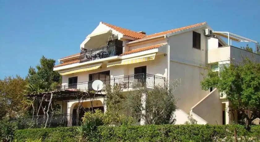 Apartments Davorka Šimuni - Image 1