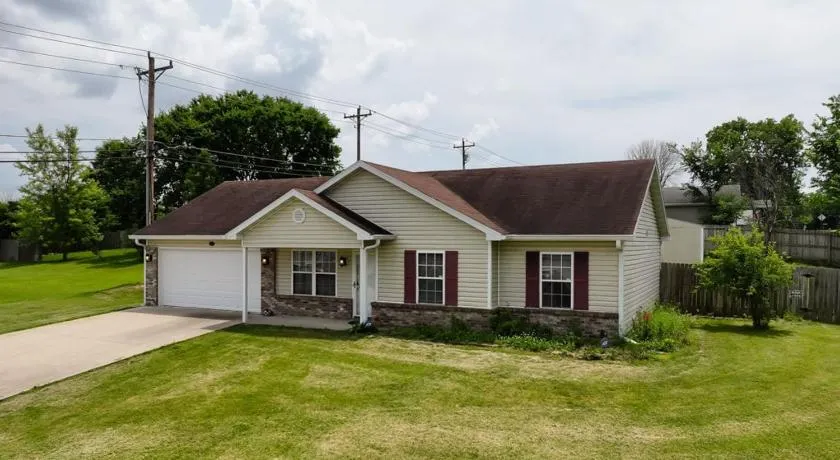 Quiet, Family Friendly Home - Image 1
