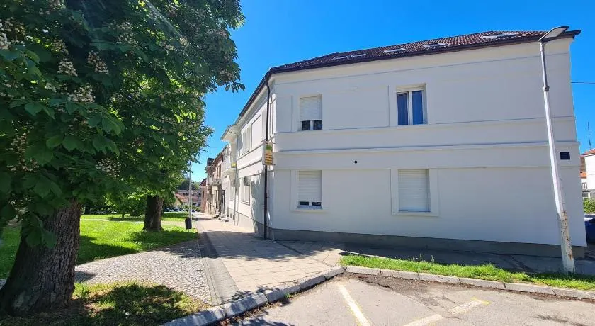 Rooms with a parking space Daruvar, Bjelovarska - 18842 - Image 1