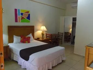 Alicia's Inn - Image 1