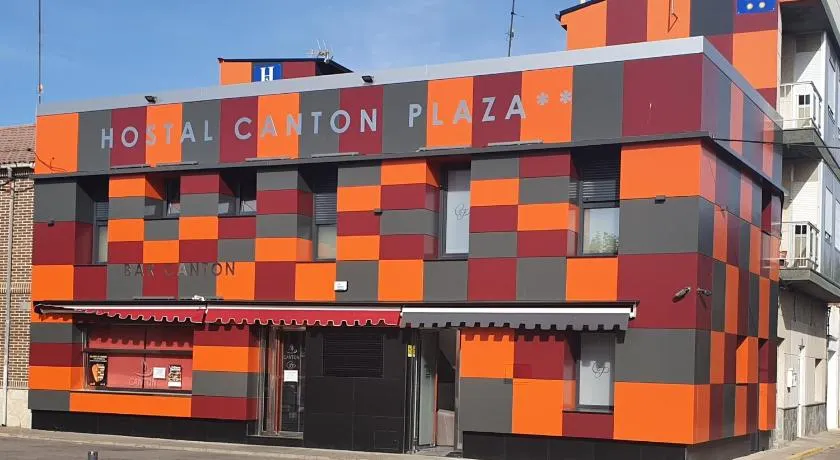 Hostal Canton Plaza - Image 1