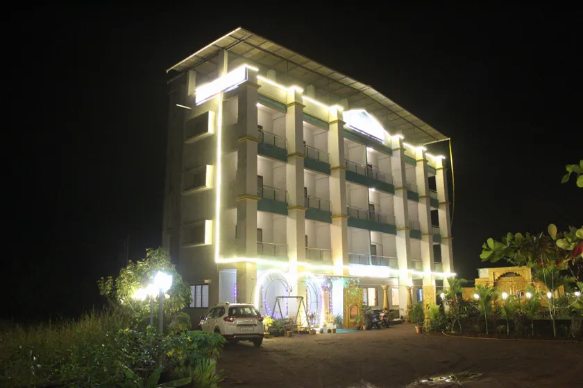 Hotel Kavijay Sea View & Spa - Image 1