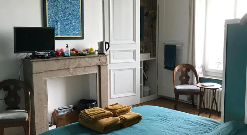 Chambre cosy dans maison de maître - Image 1