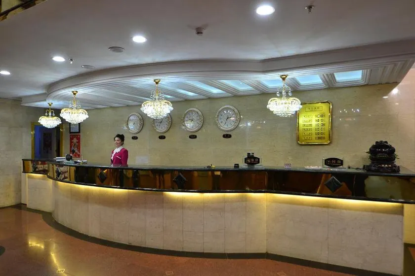 Tianzhu Hotel (Harbin Railway Station Airport Bus) - Image 1