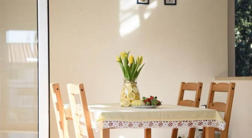 Villa Claudia Beach Apartment - Image 1