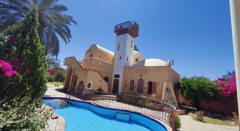 Alexander Lodge - Image 1