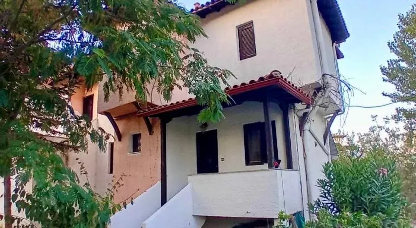 Star Country House - Image 1