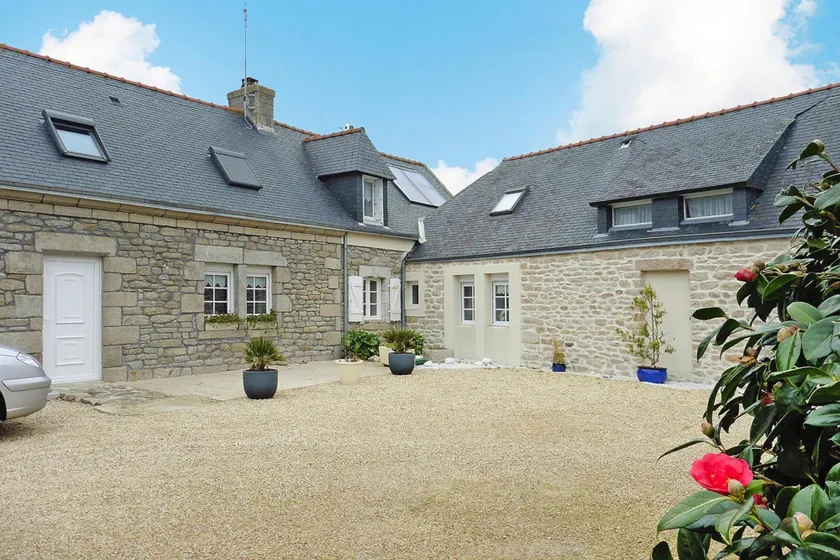 Semi-detached house, Lesconil - Image 1