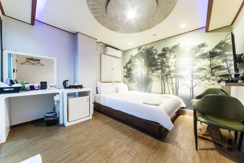 Pocheon Royal - Image 1