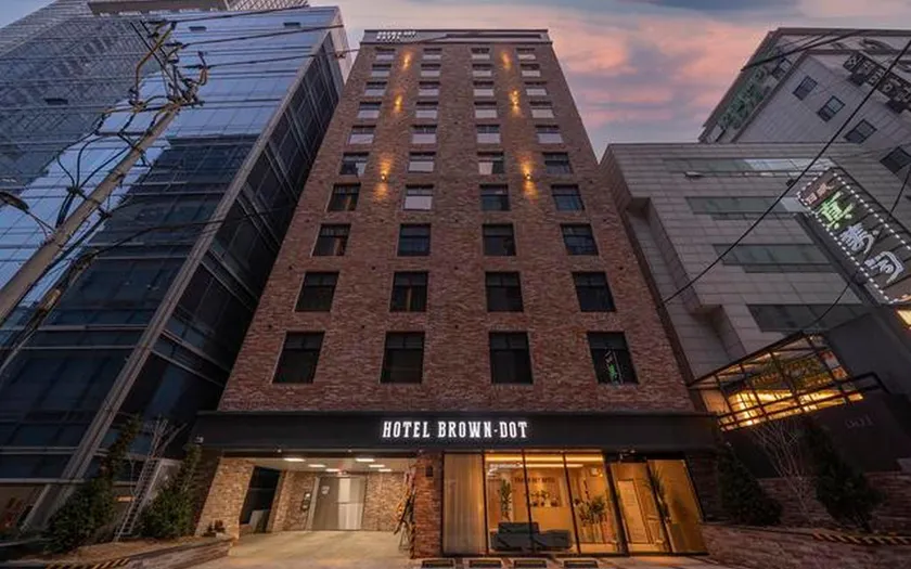Brown Dot Hotel Yeoksam - Image 1