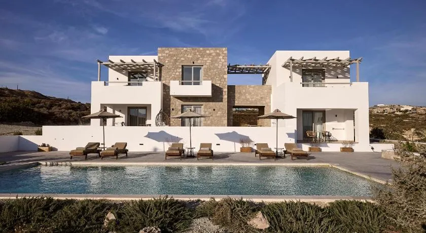 Kedros Milos Suites - Image 1