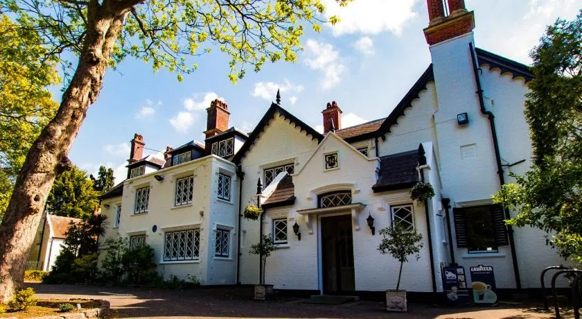 The Alverbank Hotel - Image 1