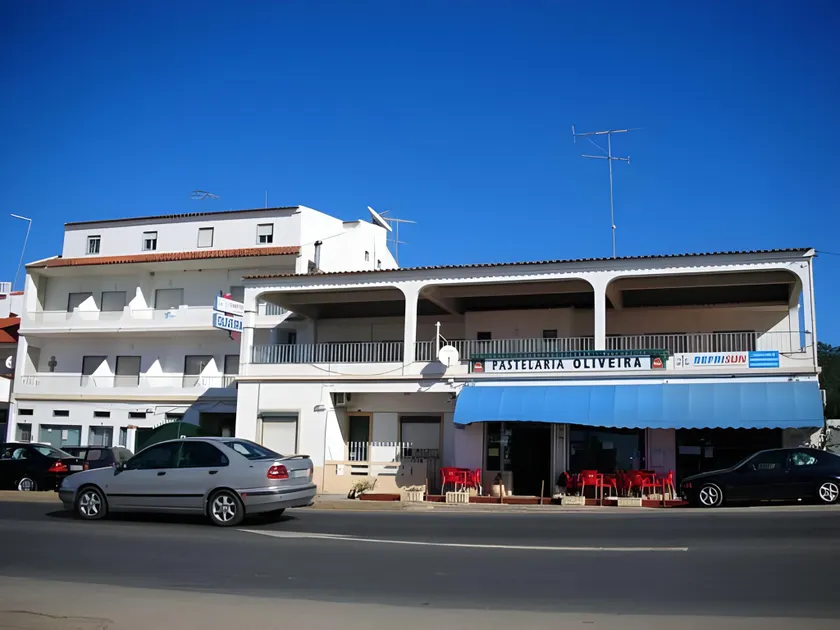 Guest House Oliveira - Image 1