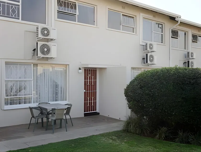Vetho 1 Apartments OR Tambo Airport - Image 1